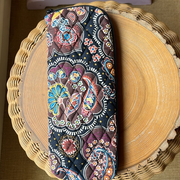 Vera Bradley Vintage Zippered Storage Bag, Kensington Pattern, Approx 12” x 5” - Picture 3 of 7